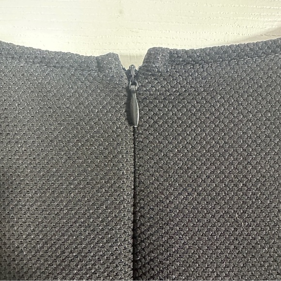 Attention textured black dress, size XXL, v-neck, office, date night, fall - Picture 9 of 10